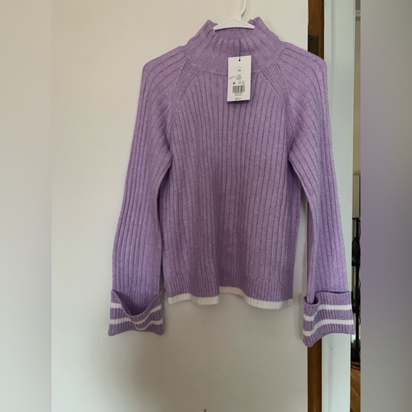 Soft and Cozy Crown & Ivy Women’s Lavender Sweater - Picture 2 of 5